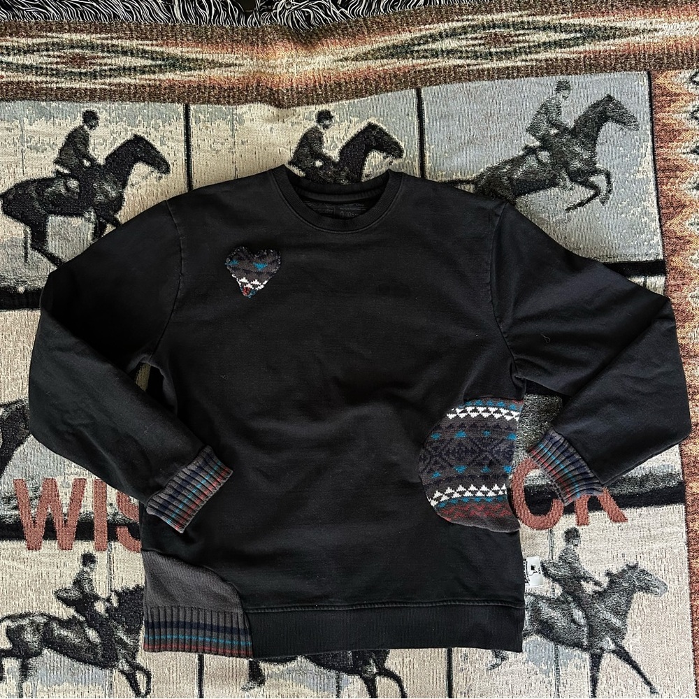 Patagonia patchwork black Crewneck
